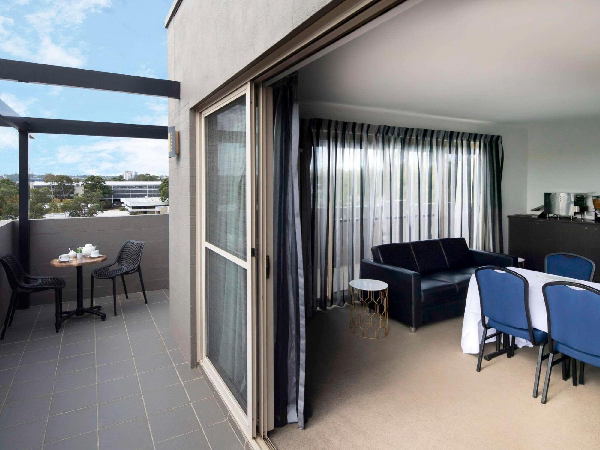Mantra Castle Hill Sydney, An Accor Hotel Екстериор снимка